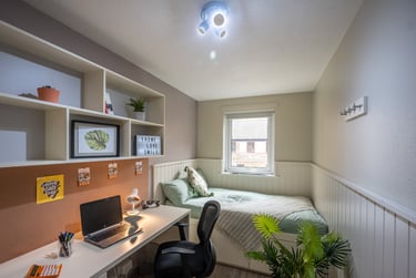 6 bed Townhouse Deluxe - Image 5